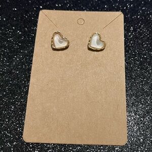 Women’s fashion jewelry. Elegant Love Heart Stud Earrings